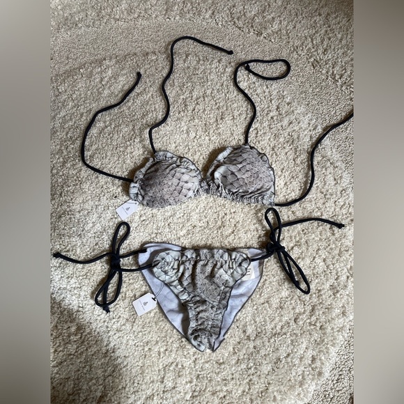 Animal Print Cheeky Scrunch butt Bikini Size Medium NWT - Picture 4 of 11